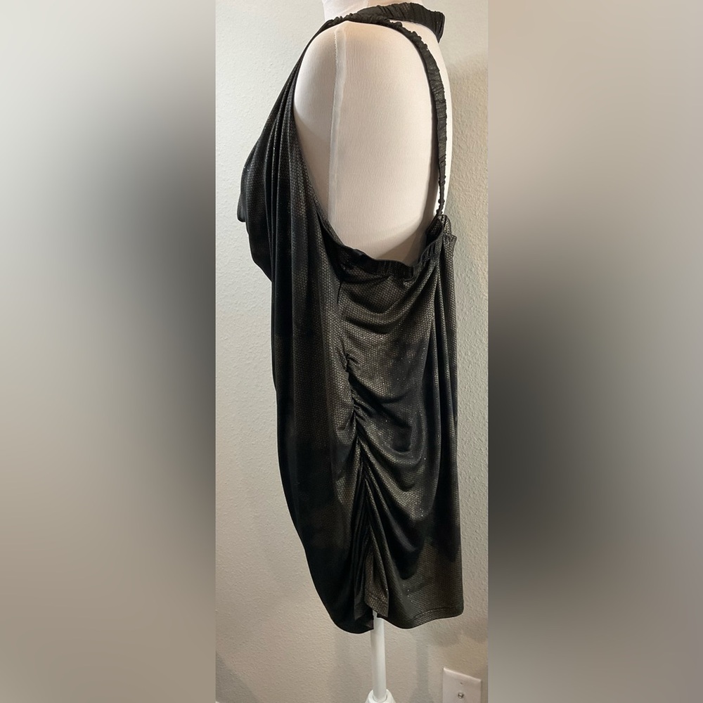 Torrid Draped Tank Top in Black with Subtle Gold Metallic Design - Picture 7 of 12